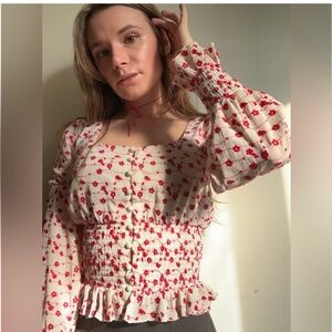 Gorgeous floral embroidered peasant blouse